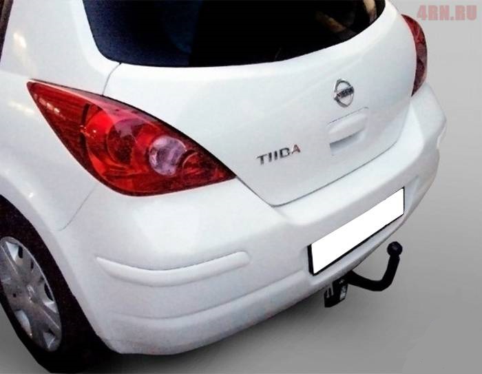 Фиксированный фаркоп Leader Plus для Nissan Tiida хэтчбек (2007-2013)