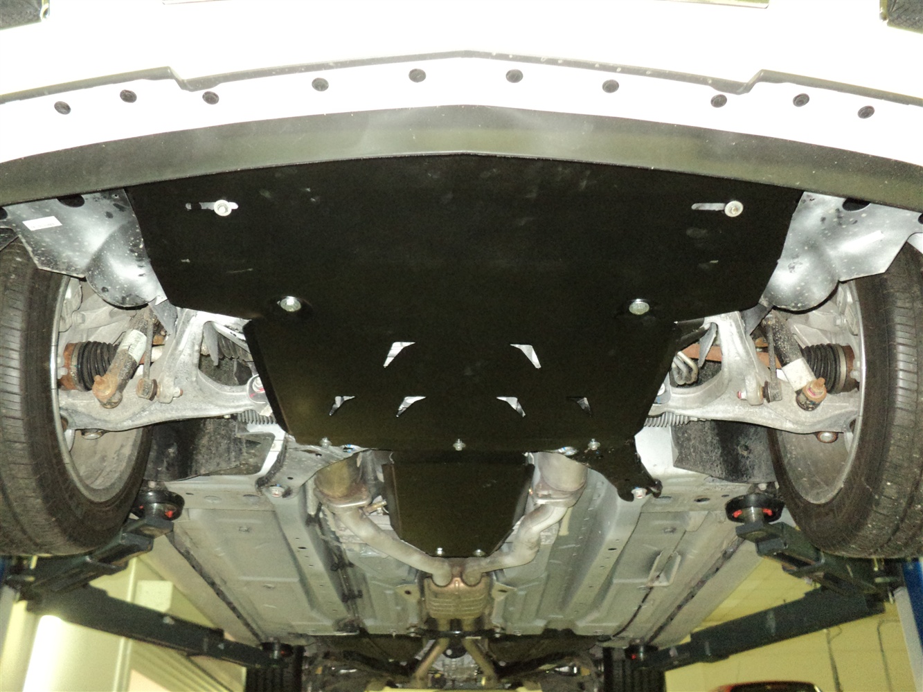 Алюминиевая защита картера и КПП  АВС-Дизайн для Cadillac CTS (2007-2014)