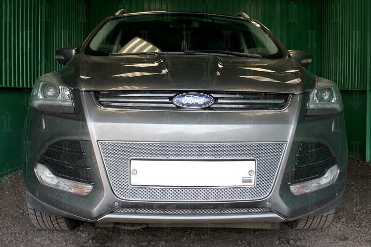 Защитная сетка радиатора ProtectGrille Premium для Ford Kuga (2013-н.в. Хром)