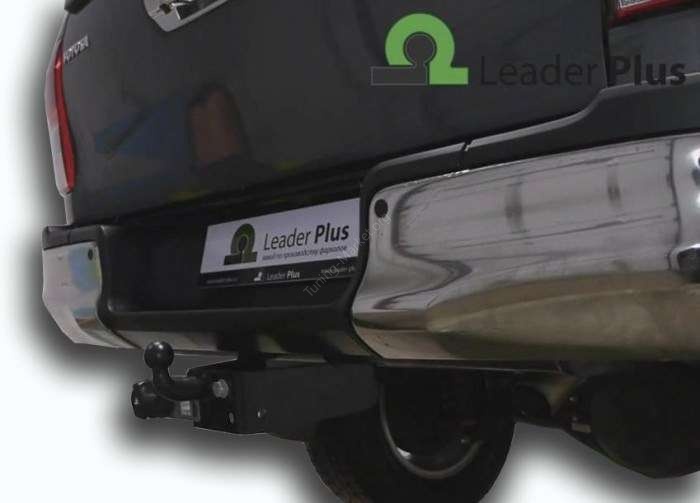 Фиксированный фаркоп Leader Plus для Toyota Hilux (2015-н.в.)