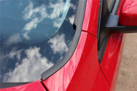 Водосток лобового стекла для Volkswagen Jetta (2011-2018)