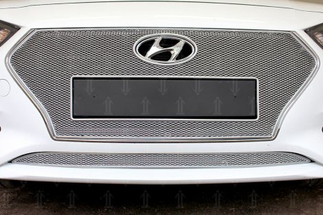 Защитная сетка радиатора ProtectGrille Premium верхняя для Hyundai Solaris (2017-н.в. Хром)