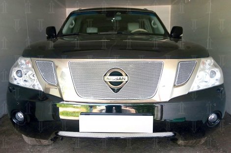 Защитная сетка радиатора ProtectGrille Premium верхняя для Nissan Patrol (2010-2014 Хром)
