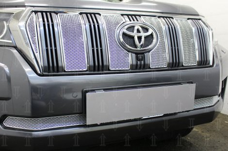 Защитная сетка радиатора ProtectGrille Premium нижняя для Toyota Land Cruiser Prado 150 (2017-н.в. Хром)