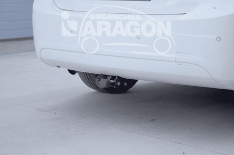 Съемный фаркоп Aragon для Chevrolet Cruze седан
