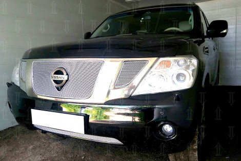 Защитная сетка радиатора ProtectGrille Premium верхняя для Nissan Patrol (2010-2014 Хром)