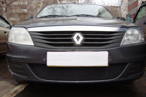 Защитная сетка радиатора ProtectGrille для Renault Logan (2010-2014 Черная)