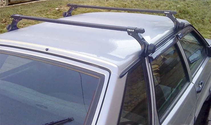 Багажник Thule SquareBar на стальных дугах для Lada 2114