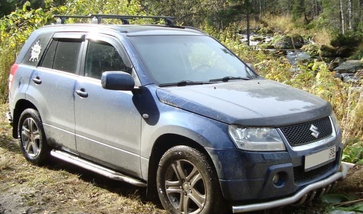 Багажник Thule SquareBar на стальных дугах для Suzuki Grand Vitara (2005-2015)