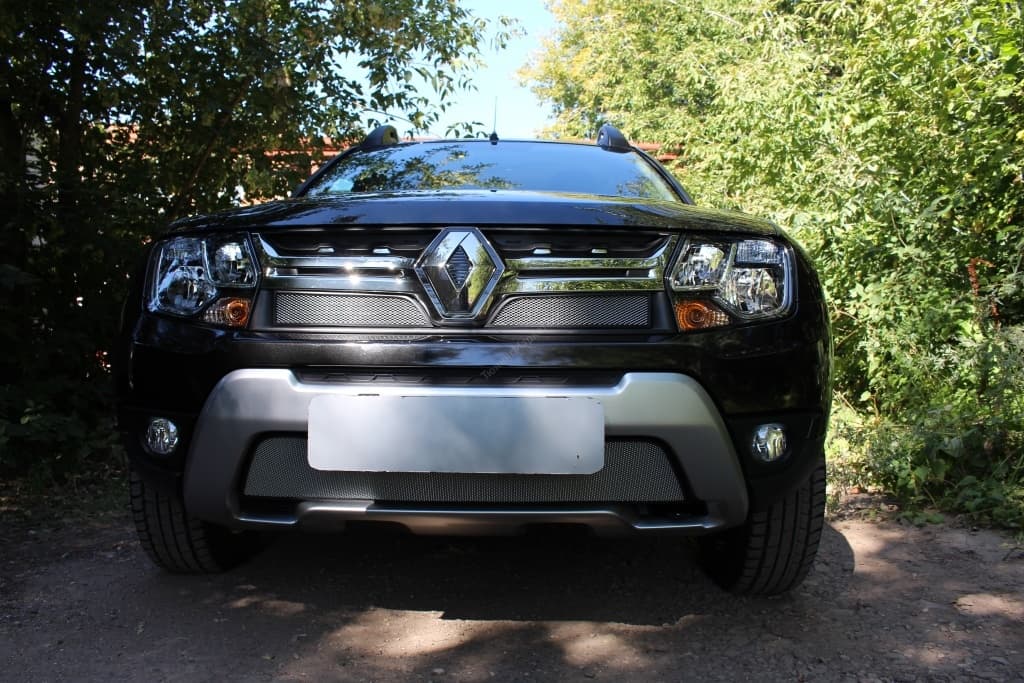 Защитная сетка радиатора ProtectGrille Premium нижняя для Renault Duster 2015-н.в. Хром)