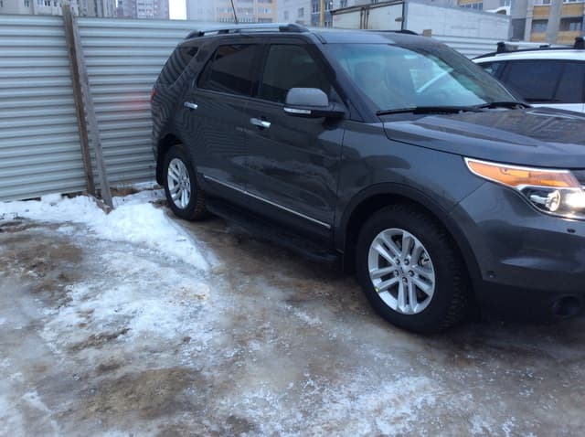 Пороги алюминиевые (Corund Black) для Ford Explorer