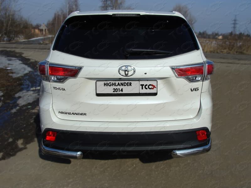 Защита задняя TCC уголки овальные (d=75х42 мм) для Toyota Highlander
