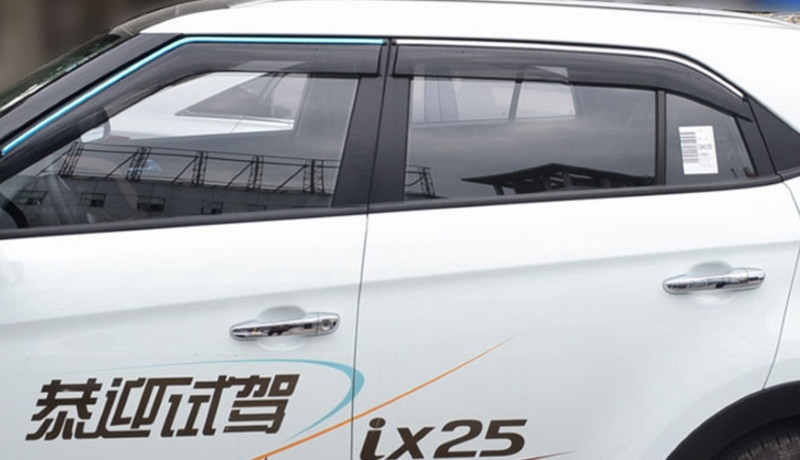 Дефлекторы боковых окон с нерж. молдингом SIM для Hyundai Creta