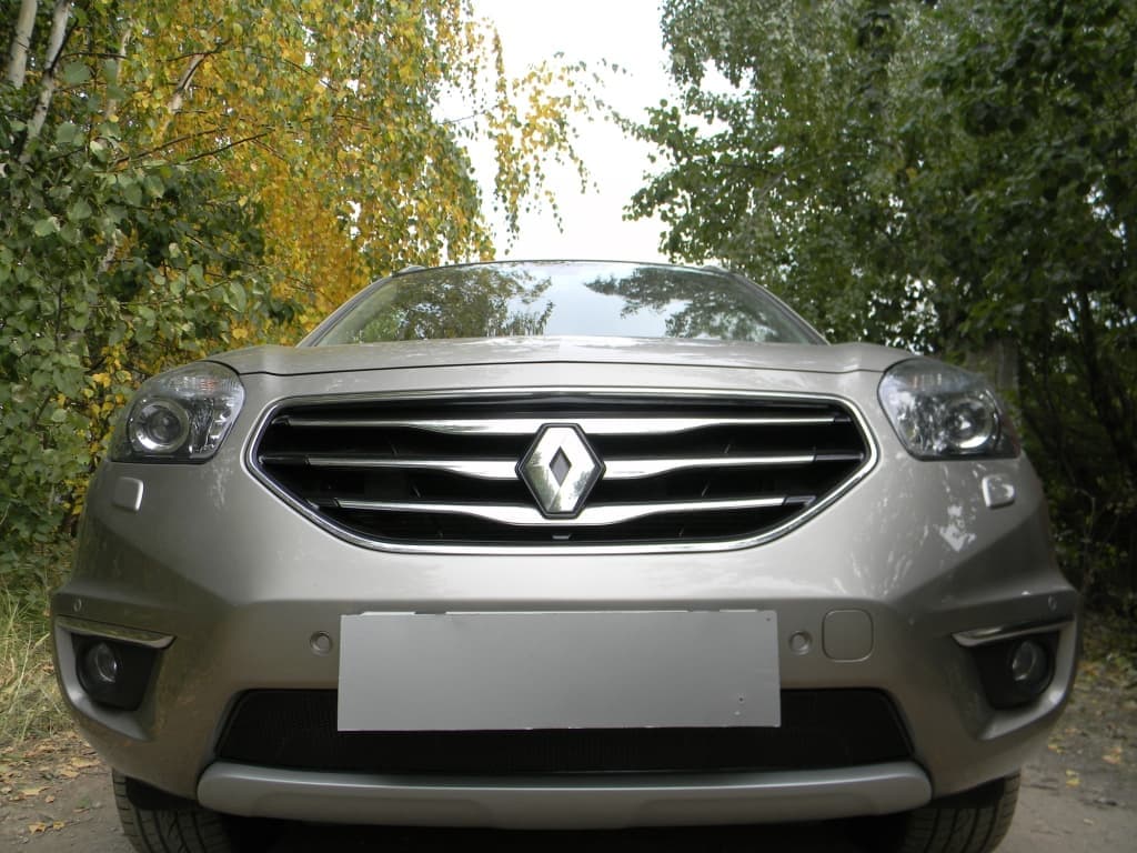 Защитная сетка радиатора ProtectGrille Premium для Renault Koleos (2012-2015 Черная)