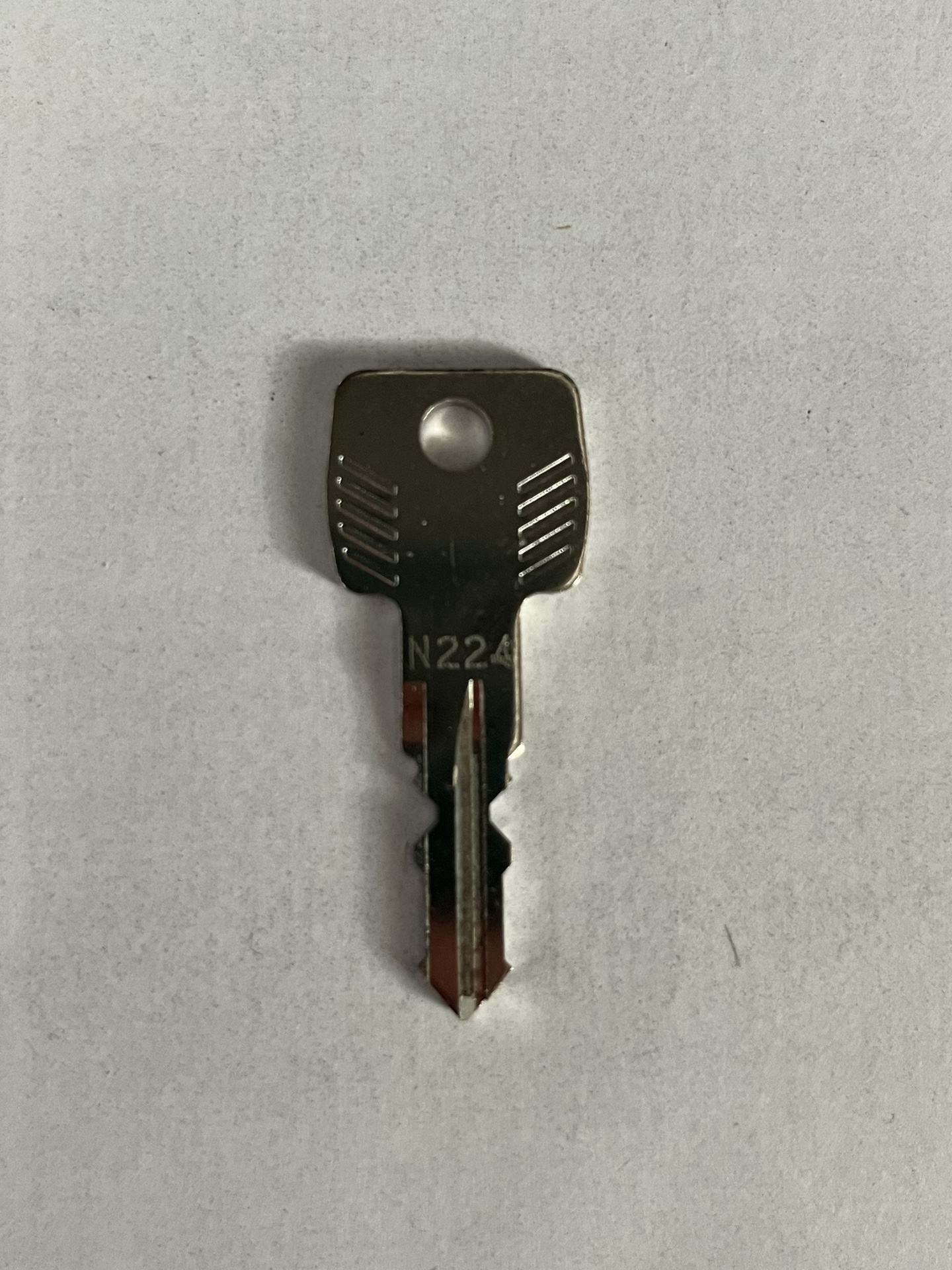 Ключ для багажника Thule Key 02224