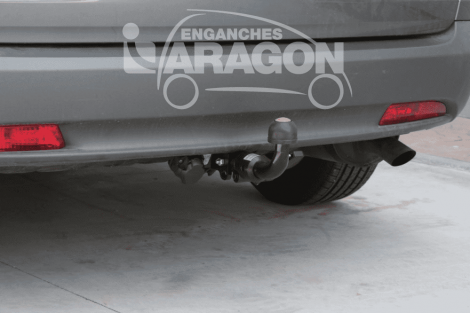Съемный фаркоп Aragon для Honda CR-V (2012-2016)