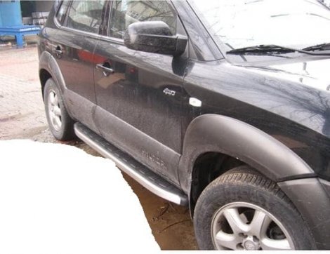 Пороги алюминиевые (Alyans) для Hyundai Tucson