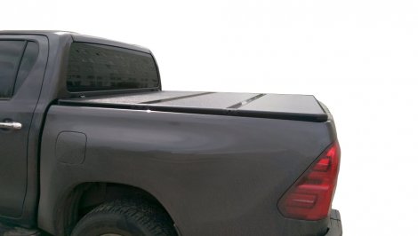 Жесткая трехсекционная крышка KRAMCO для Toyota Hilux Vigo Double Cab
