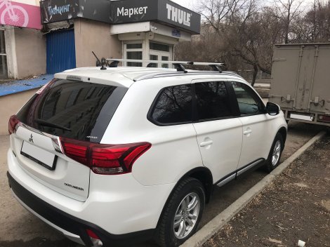 Багажник Amos Boss Aero Alfa на крыловидных дугах для Mitsubishi Outlander (2013-2022)
