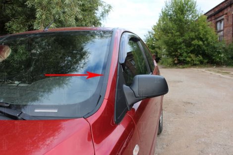Водосток лобового стекла для Ford Focus (2005-2011)