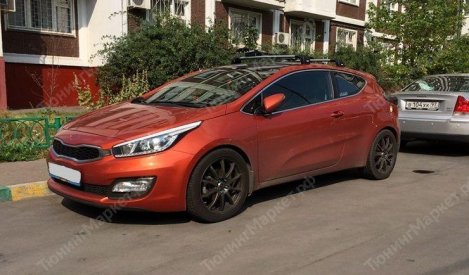 Багажник Thule WingBar Edge на интегрированных дугах для Kia Ceed 3-дв (2012-2018)