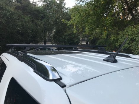Багажник Thule SquareBar на стальных дугах для Ford Explorer (2016-2019)