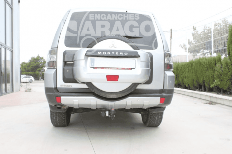 Фиксированный фаркоп Aragon для Mitsubishi Pajero (2006-2019)