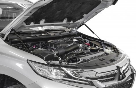 Газовые упоры (амортизаторы) капота АвтоУпор для Mitsubishi Pajero Sport (2016-2020)