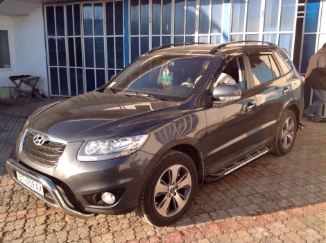 Пороги алюминиевые (Corund Silver) для Hyundai Santa Fe (2010-2012)