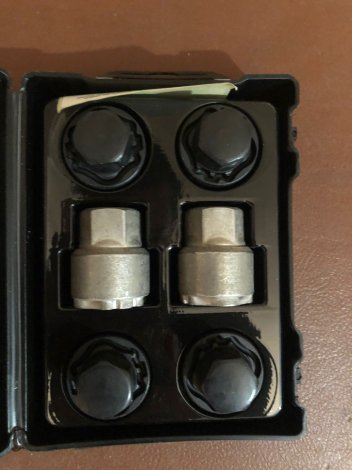 Секретки для оригинальных дисков Farad Kosmos 382/M/B/2 для Kia Carnival (2020-н.в.)