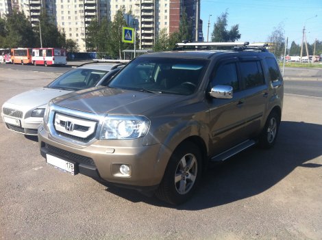 Пороги алюминиевые (Sapphire Silver) для Honda Pilot