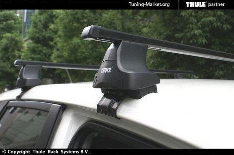 Багажник Thule SquareBar на стальных дугах для Toyota Ractis 5-дв. (2010-2016)