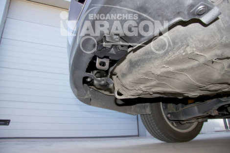 Съемный фаркоп Aragon для Mazda 6 лифтбек (2008-2013)