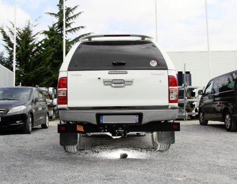 Фиксированный фаркоп с электрикой Westfalia для Toyota Hilux