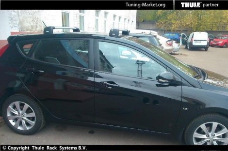 Багажник Thule WingBar Edge на интегрированных дугах для Hyundai Solaris 5-дв хетчбэк (2011-2015)