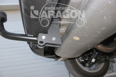 Фиксированный фаркоп Aragon для Nissan Qashqai (2013-н.в.)