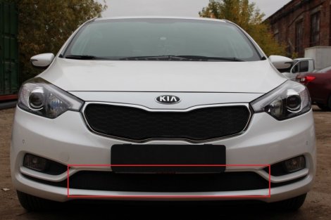 Защитная сетка радиатора ProtectGrille нижняя для KIA Cerato (2013-2015 Черная)