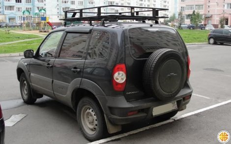 Корзина Podgotoffka на Chevrolet Niva с сеткой и креплениями на крышу