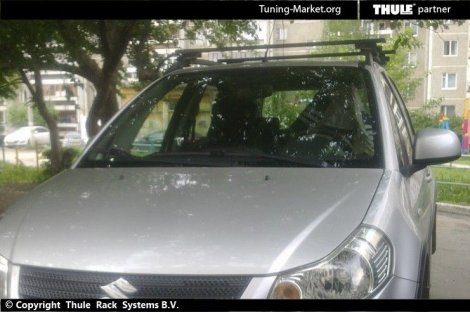 Багажник Thule SquareBar Evo на стальных дугах для Suzuki SX4