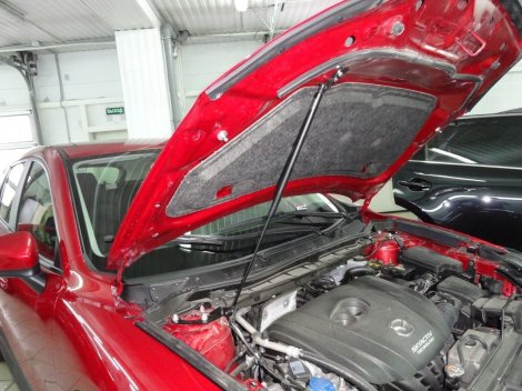 Газовый упор (амортизатор) капота A-ENGINEERING для Mazda CX-5 (2011-2017)