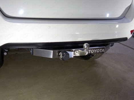 Фиксированный фаркоп TCC для Toyota Fortuner с надписью (2016-н.в.)