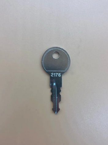 Ключ нового образца №2176 для грузовых боксов Koffer