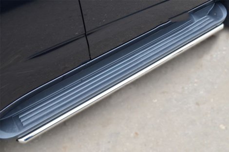 Защита порогов стальная труба для Chevrolet TrailBlazer (2012-н.в.)