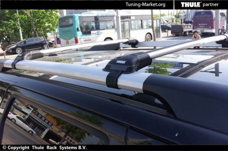 Багажник Thule WingBar Edge на интегрированных дугах для Kia Mohave