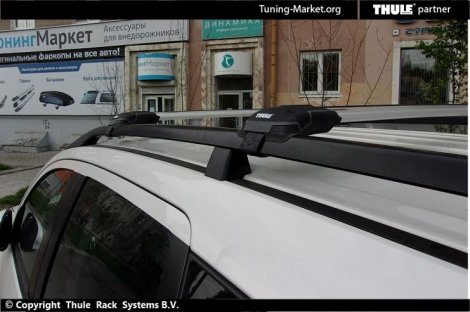 Багажник Thule WingBar Edge на интегрированных дугах для Mitsubishi Outlander (2006-2012)