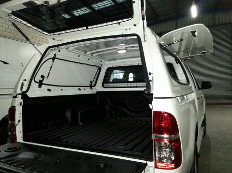 Стальной кунг Sammitr S PLUS V2 для Toyota Hilux с распашными боковыми окнами