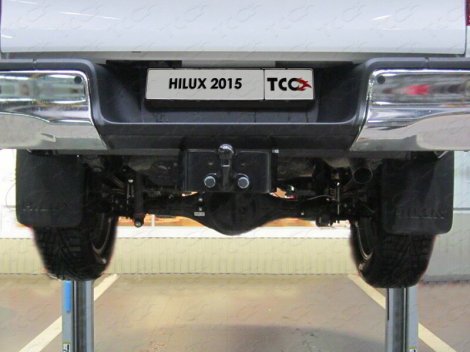 Фиксированный фаркоп TCC для Toyota Hilux (2015-н.в.)