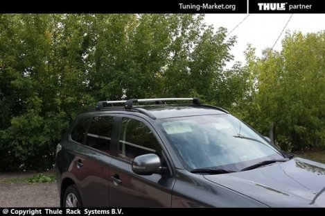 Багажник Thule WingBar Edge на интегрированных дугах для Mitsubishi Outlander