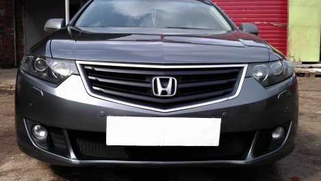 Защитная сетка радиатора ProtectGrille для Honda Accord VIII (2008-2011 Черная)