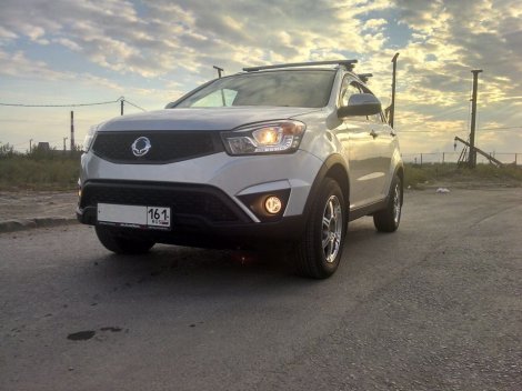 Багажник Thule WingBar на аэродинамических дугах для SsangYong Actyon